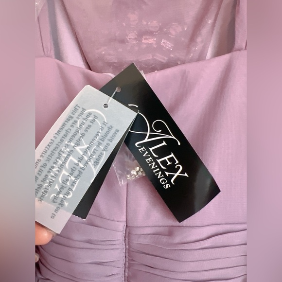 Alex Evenings Women's A-line Dress with Shawl - Picture 8 of 14